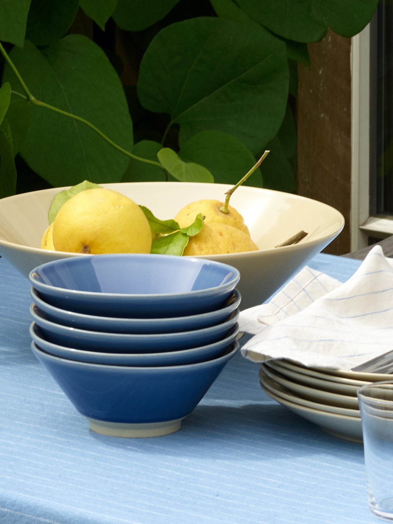 Dusty Blue Memphis Tableware