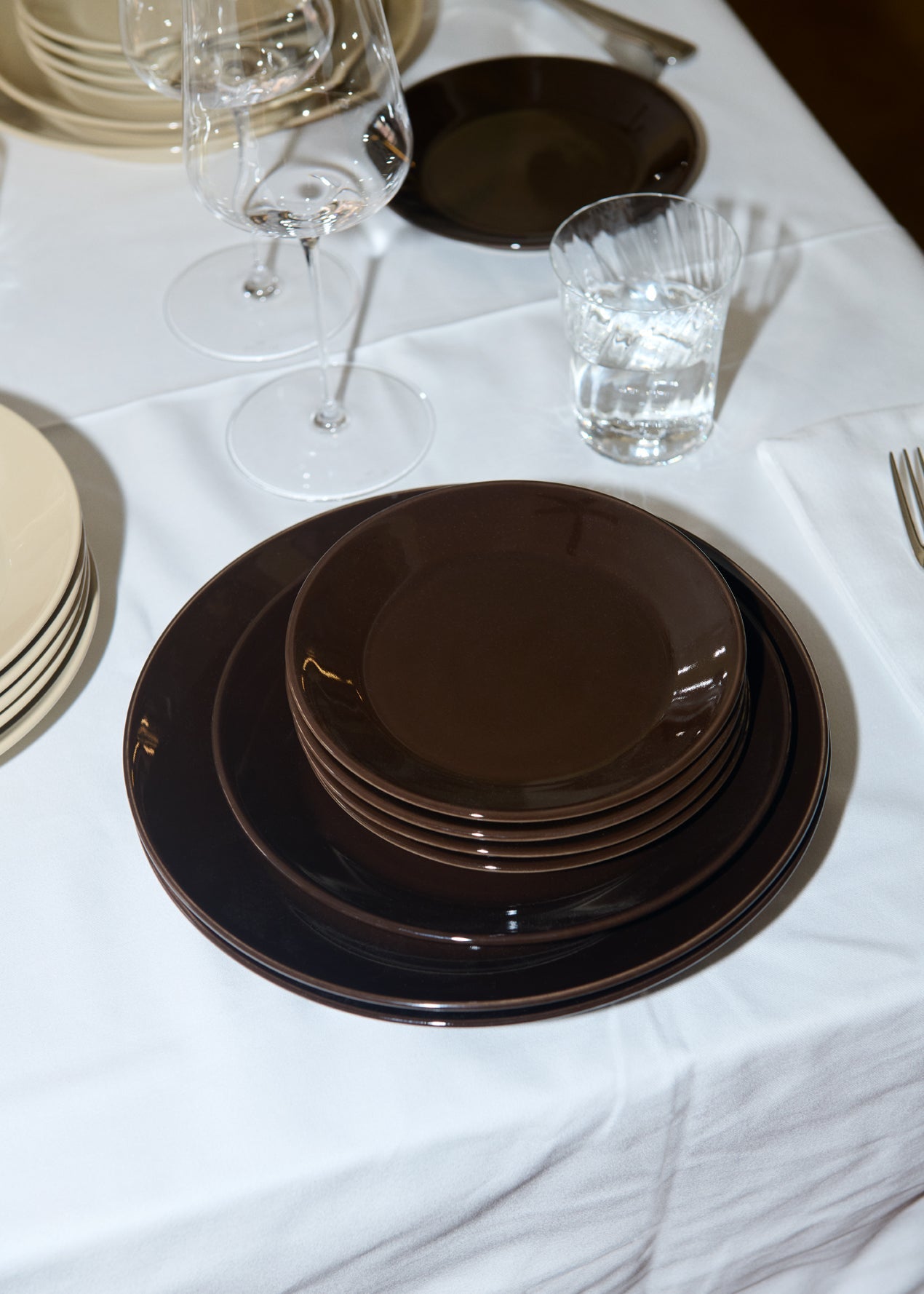 Cocoa Memphis Stoneware