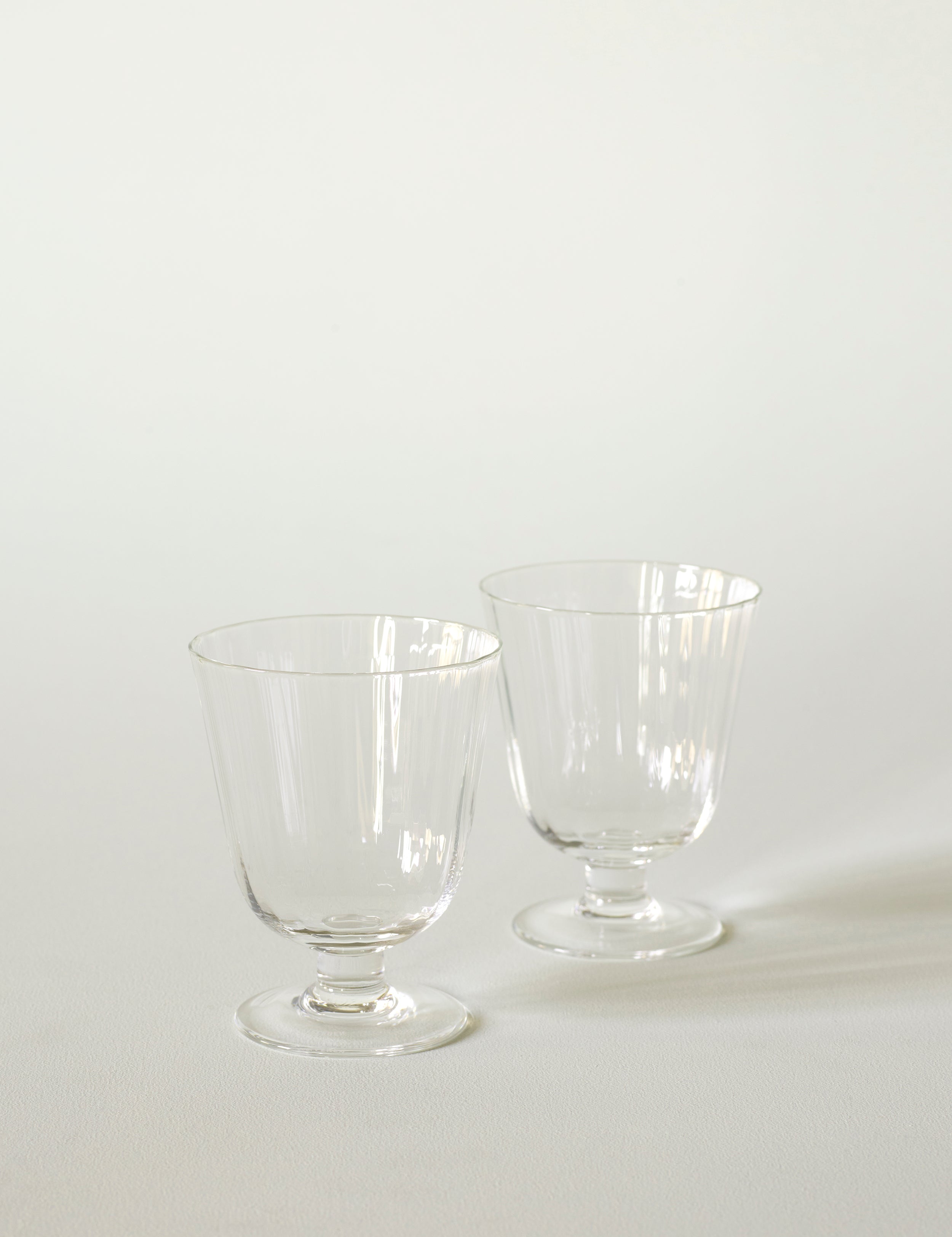 Stilleben Concave Wine Glass - Box of 2⼁Fan Glass Clear