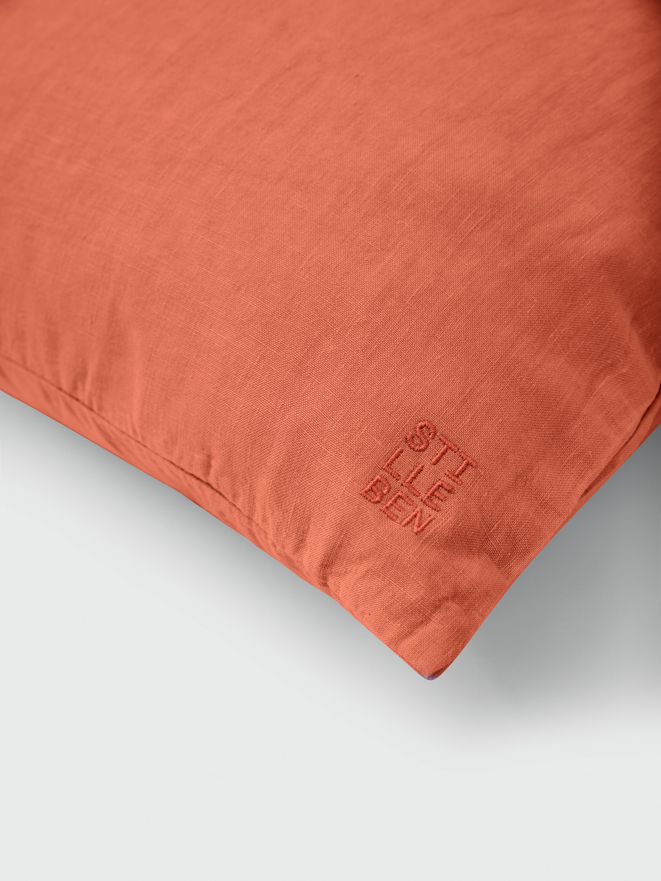 Stilleben Cushion Cover - 50 x 50 cm Cushion Cover Burnt Red