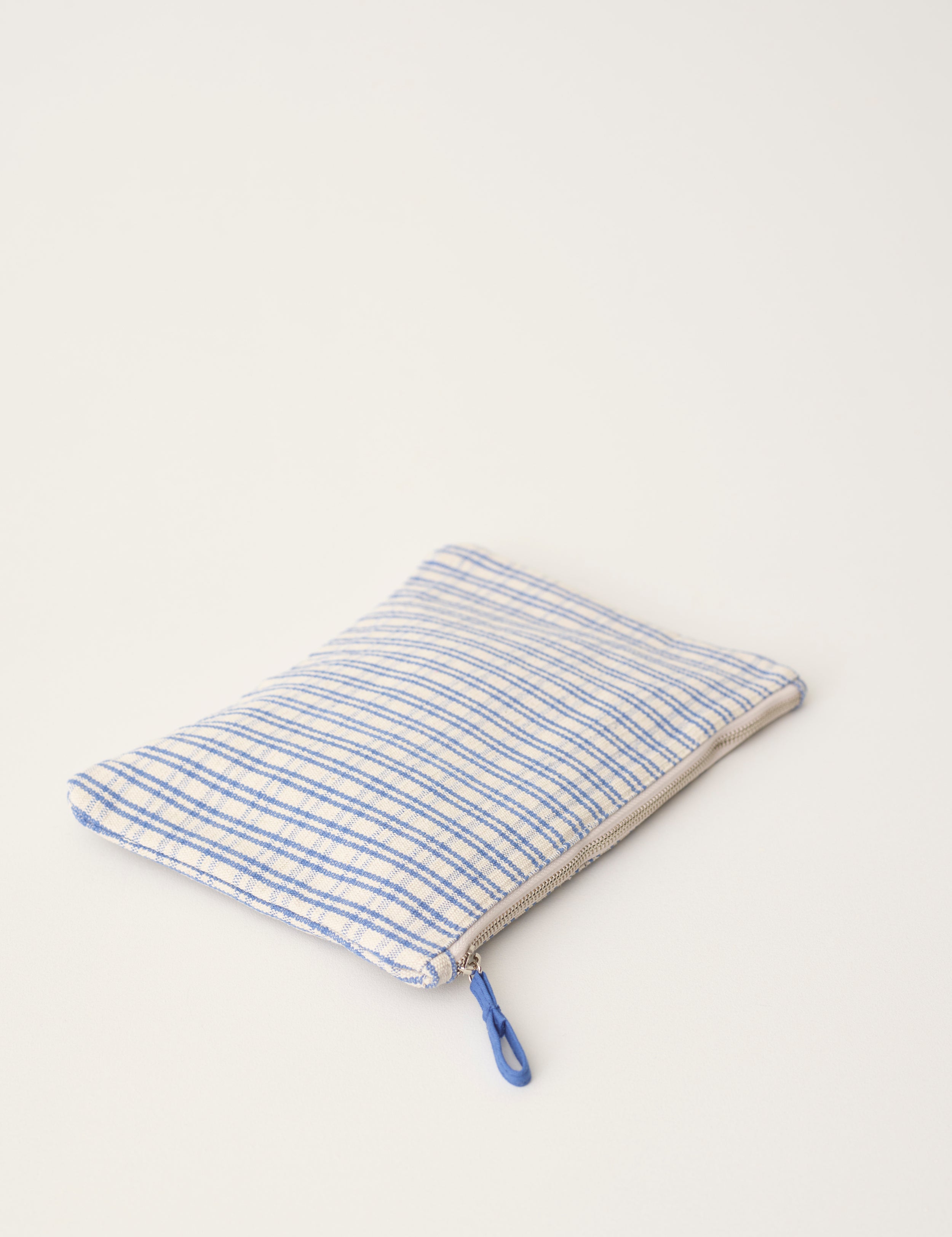 Stilleben Pouch - Large Pouch Checked Blue