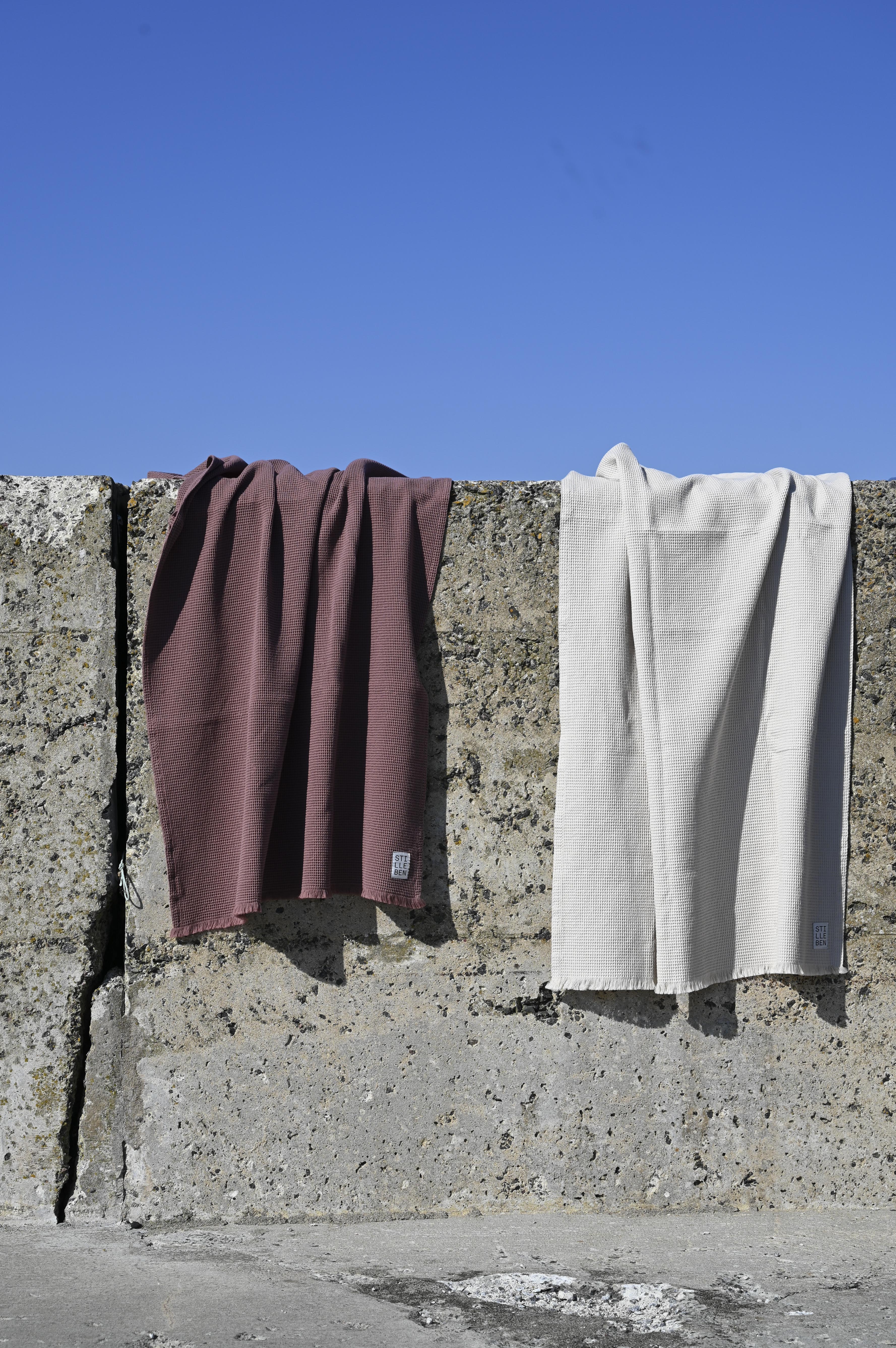 Stilleben Bath Sheet Waffle - 105 x 180 cm Towel Rusty Brown
