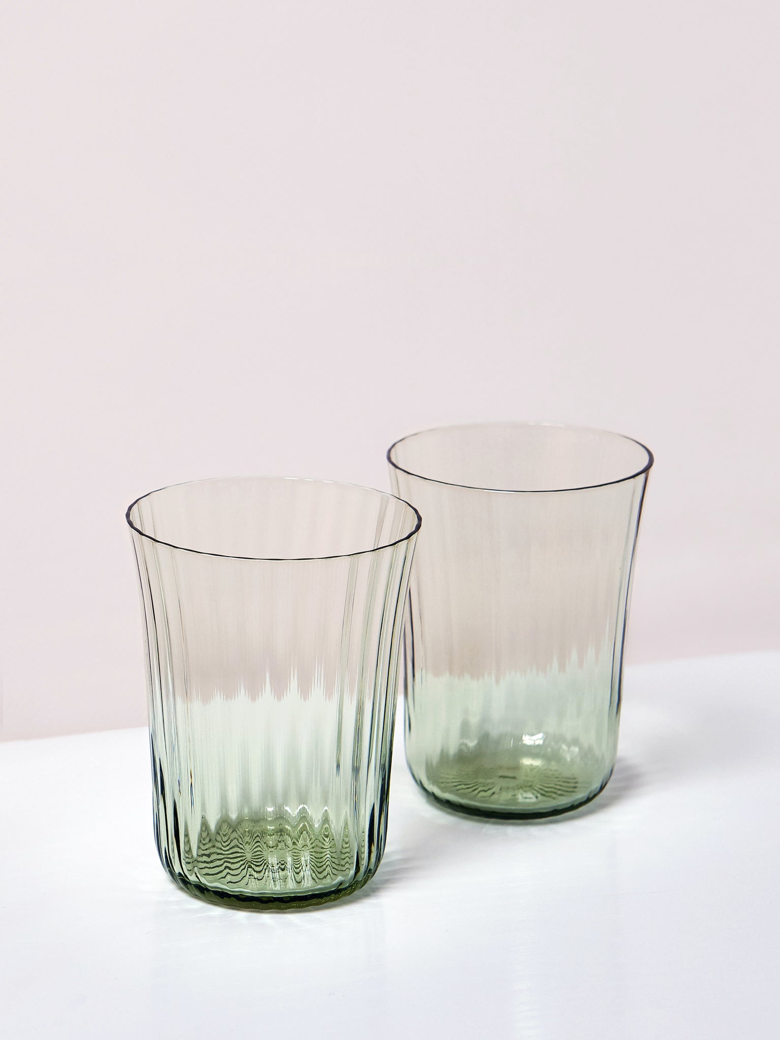 Stilleben Concave Glass - Box of 2⼁Fan Glass Moss Green