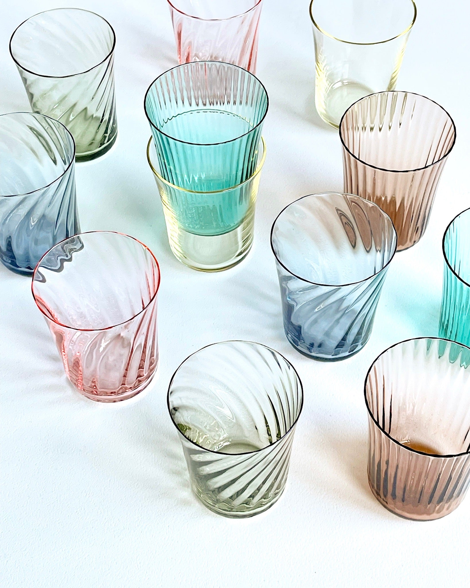 Stilleben Concave Glass - Box of 2⼁Fan Glass Rose