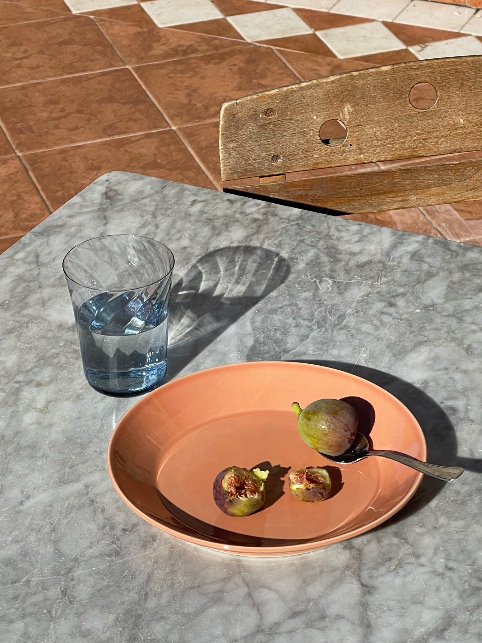 Stilleben Concave Glass - Box of 2⼁Swirl Glass Atlantic Blue
