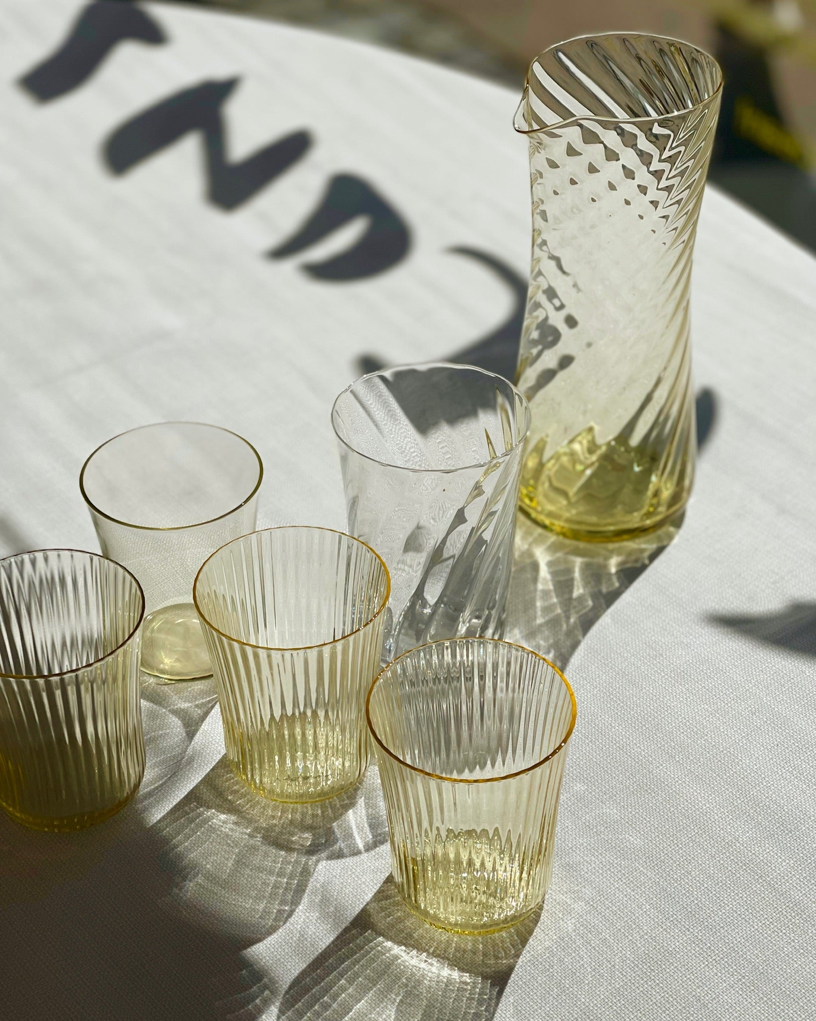 Stilleben Concave Glass - Box of 2⼁Swirl Glass Citrin