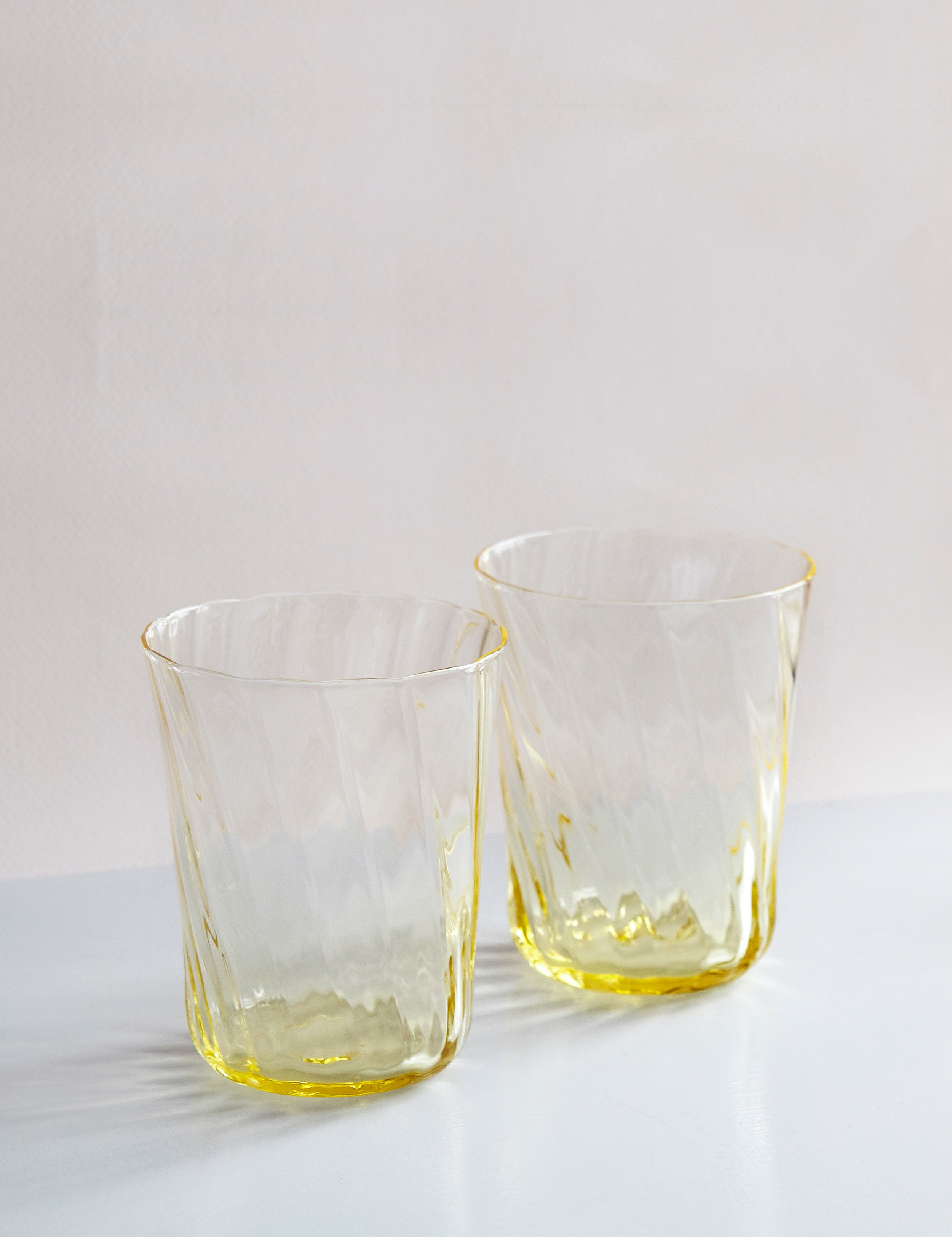 Stilleben Concave Glass - Box of 2⼁Swirl Glass Citrin
