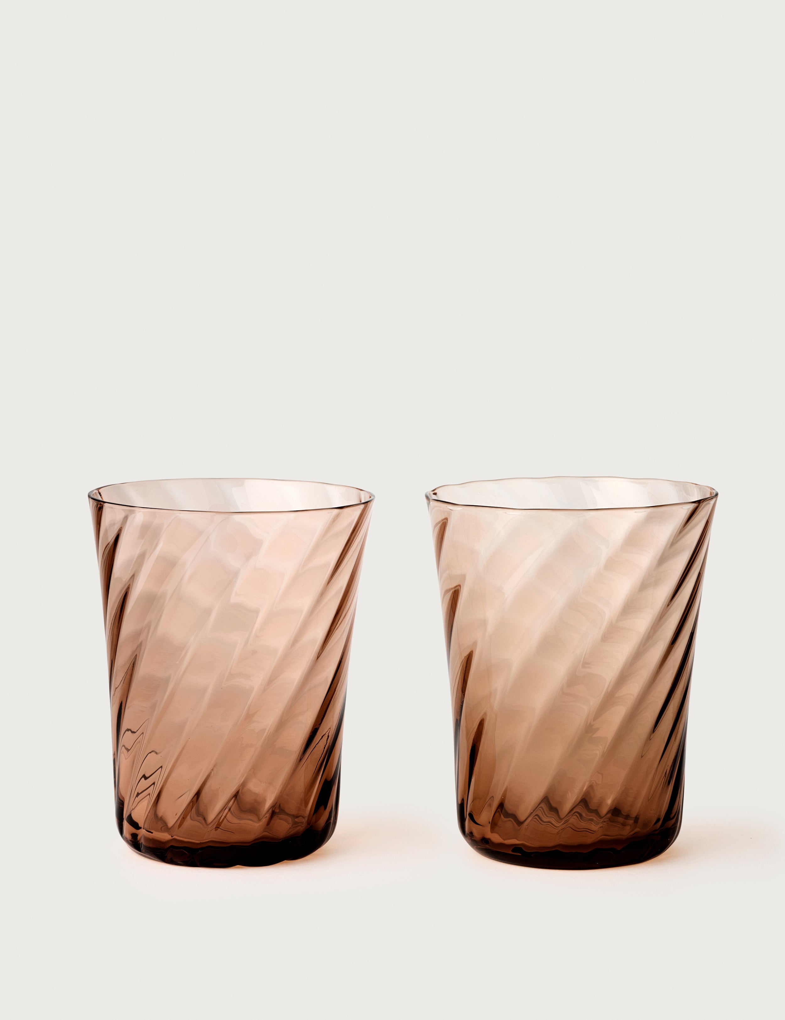 Stilleben Concave Glass - Box of 2⼁Swirl Glass Sepia