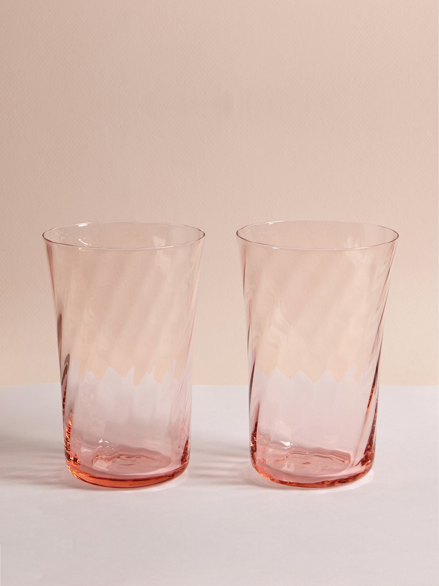 Stilleben Concave Glass High - Box of 2⼁Swirl Glass Rose