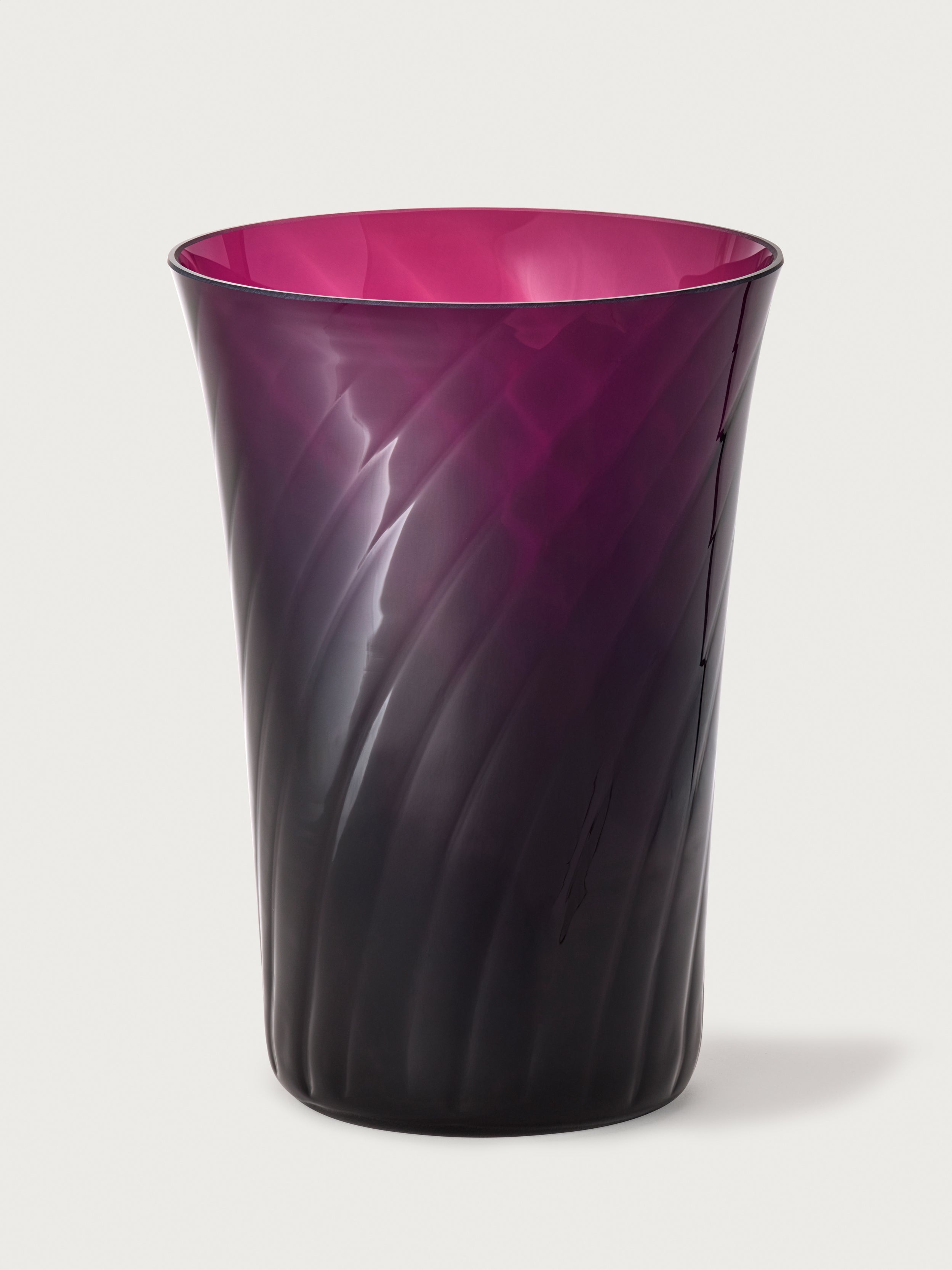 Stilleben Concave Vase - 20 cm⼁Swirl Vase Violet