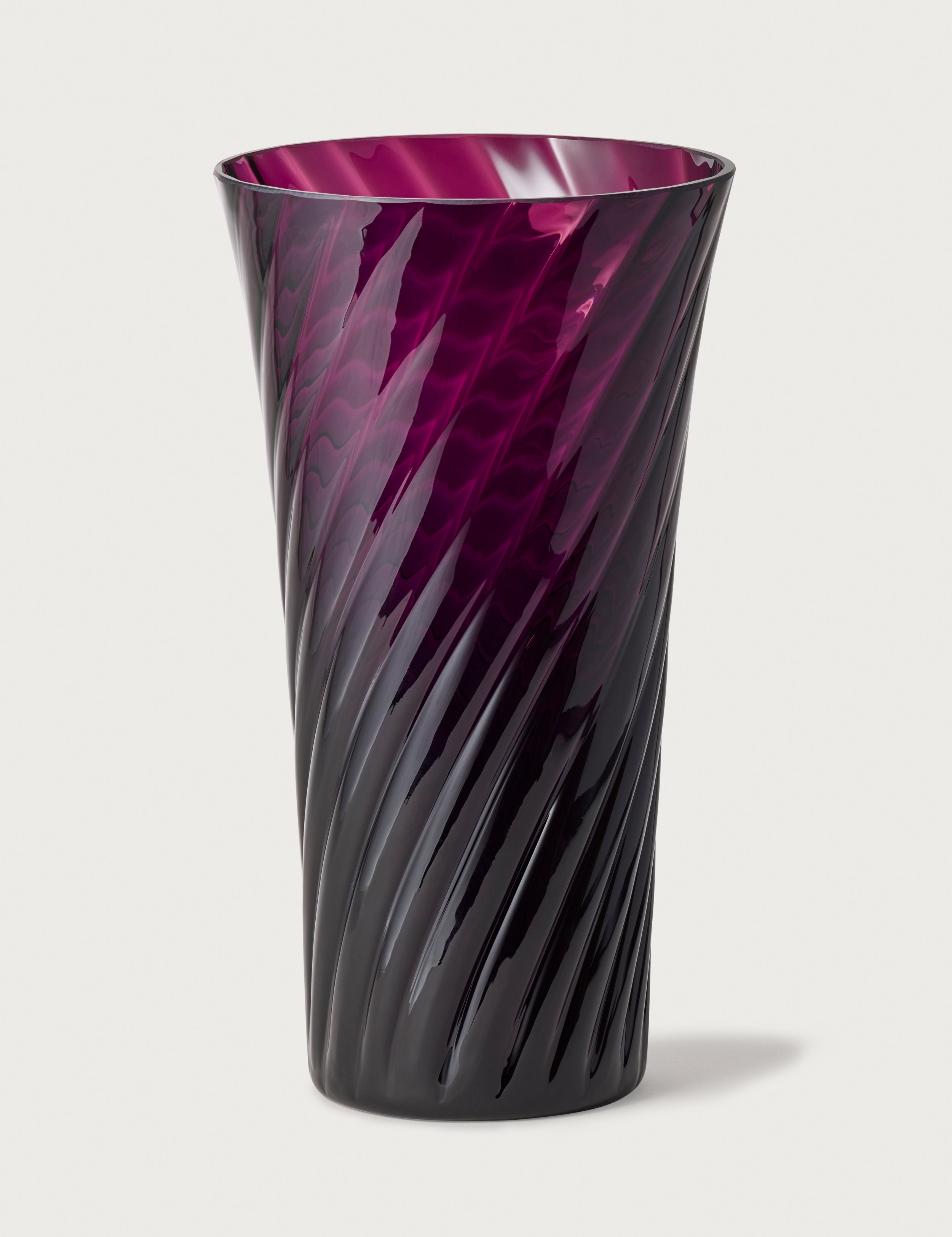 Stilleben Concave Vase - 28 cm⼁Swirl Vase Violet