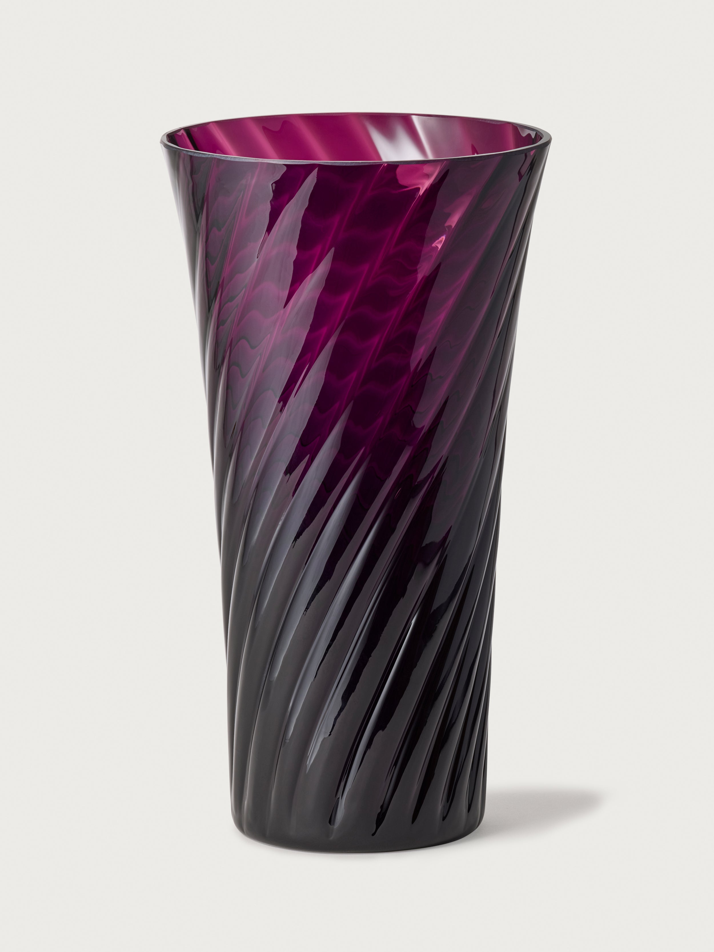 Stilleben Concave Vase - 28 cm⼁Swirl Vase Violet