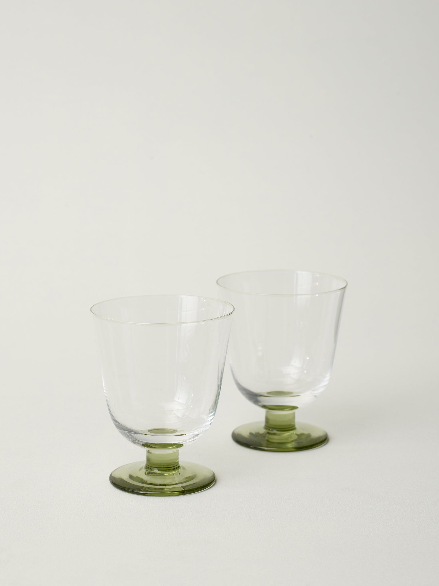 Stilleben Concave Wine Glass - Box of 2⼁None Glass Moss Green