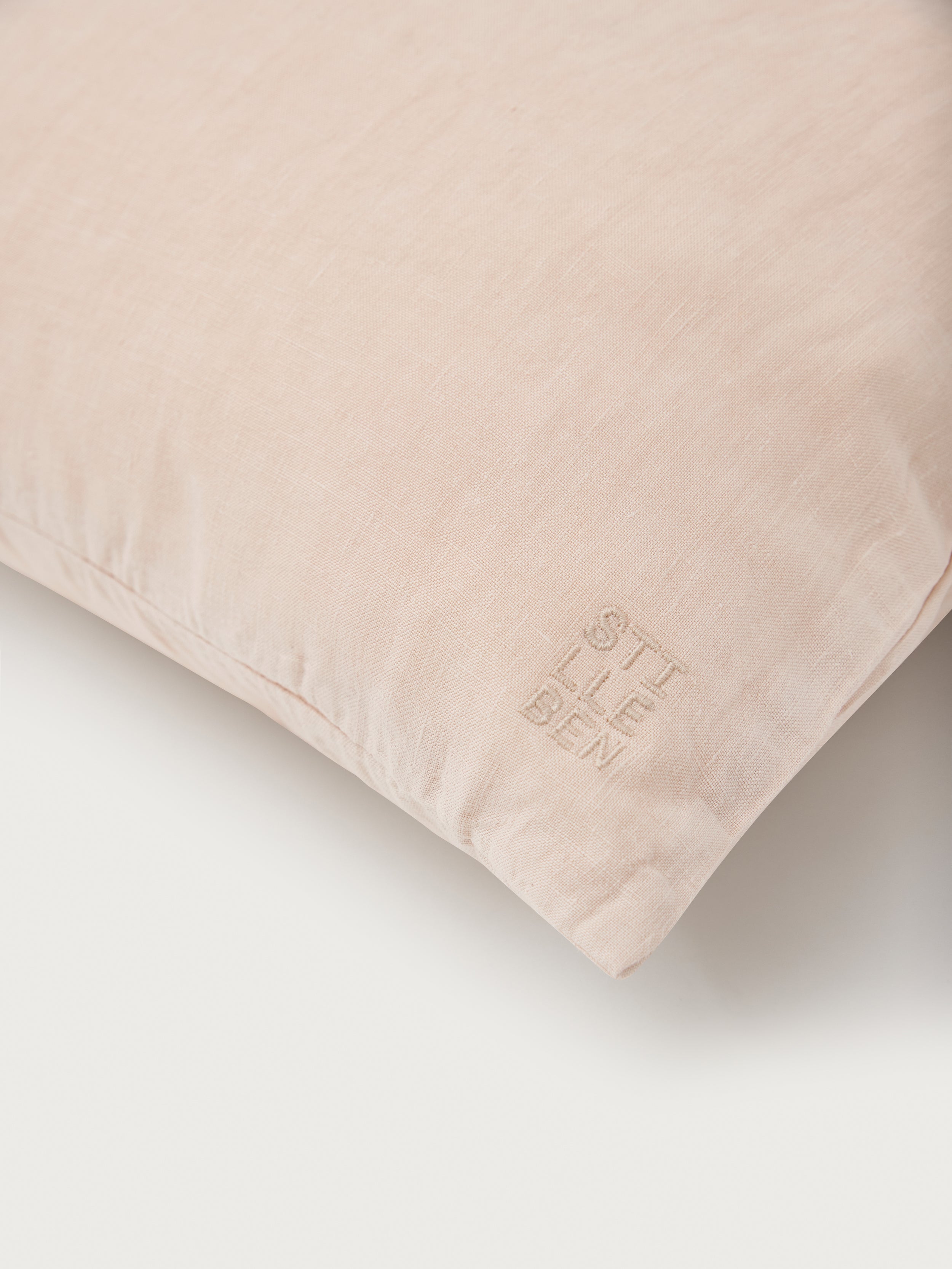 Stilleben Cushion Cover - 50 x 50 cm Cushion Cover Blossom Rose