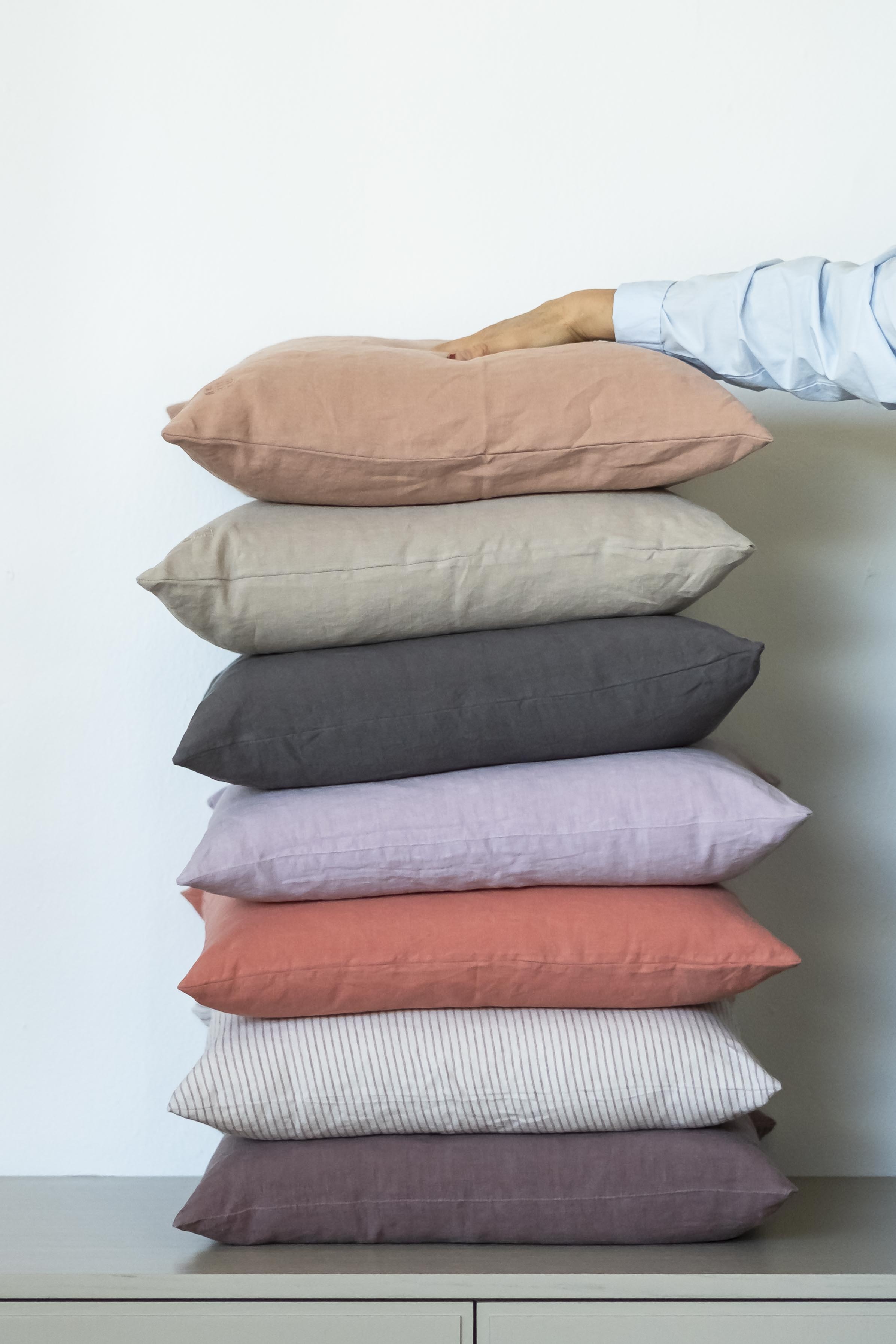 Stilleben Cushion Cover - 50 x 50 cm Cushion Cover Burnt Red