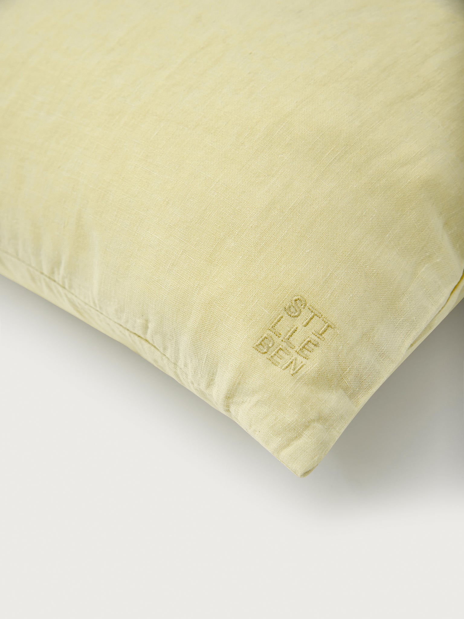 Stilleben Cushion Cover - 50 x 50 cm Cushion Cover Oat Yellow