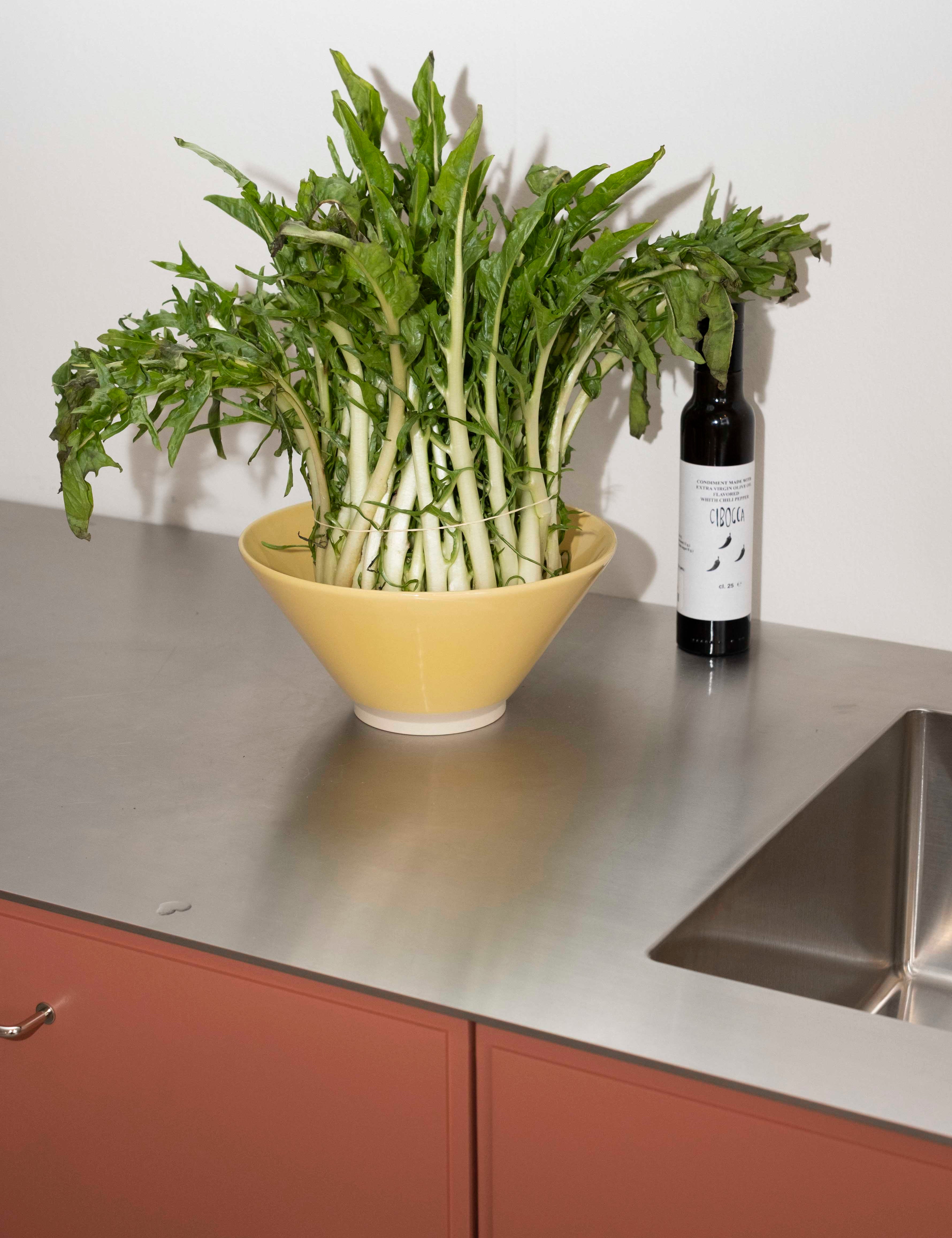 Stilleben Memphis Serving Bowl Bowl Yellow