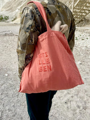 Stilleben Stilleben Tote Bag Bag Burnt Red